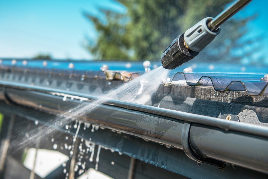 gutter cleaning san antonio